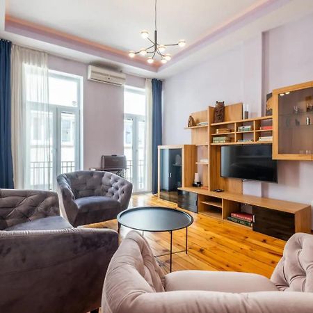 Charming 2Bdr Apartment In Historic Center With Parking ソフィア エクステリア 写真