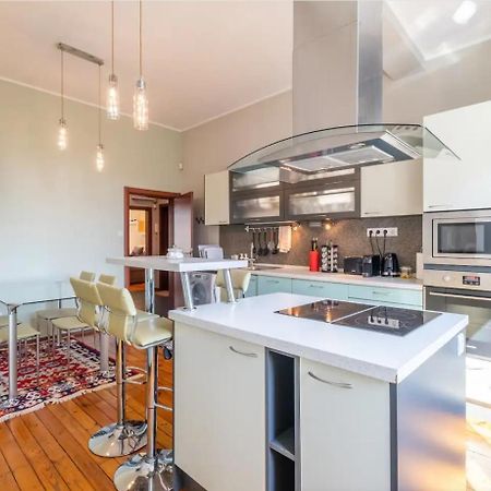 Charming 2Bdr Apartment In Historic Center With Parking ソフィア エクステリア 写真