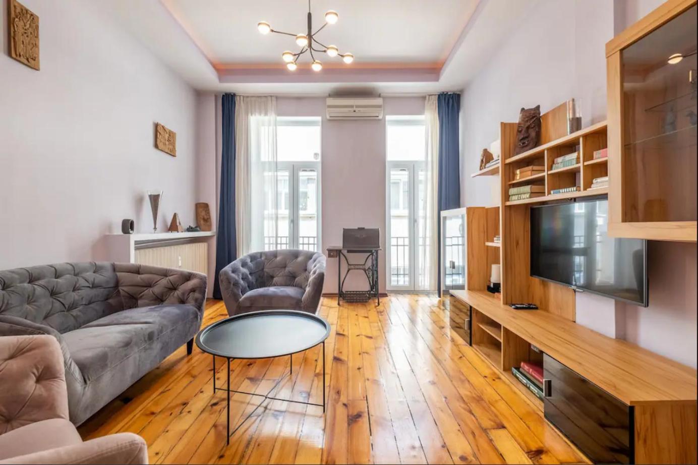 Charming 2Bdr Apartment In Historic Center With Parking ソフィア エクステリア 写真
